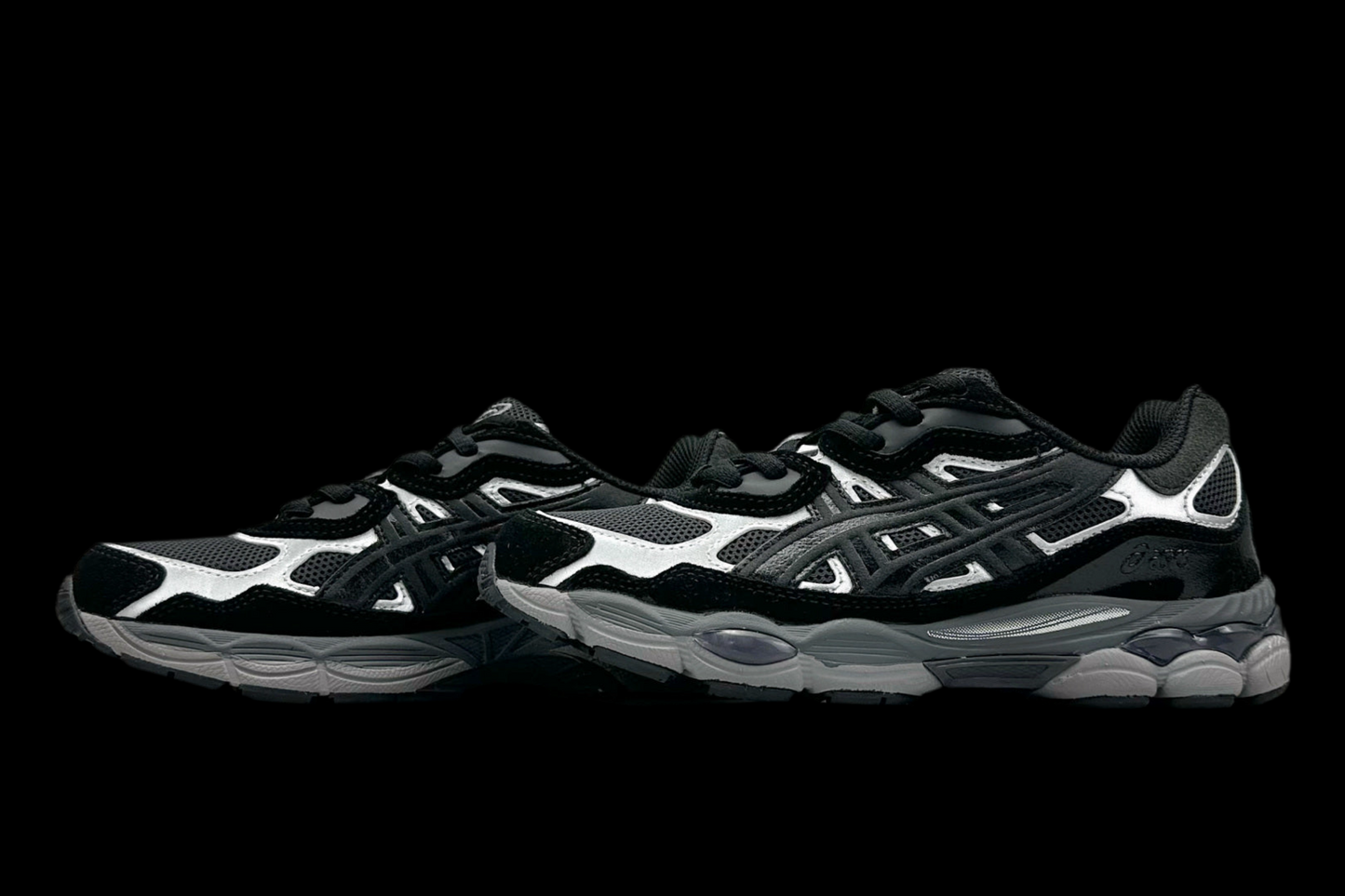 Double laced GEL NYC black