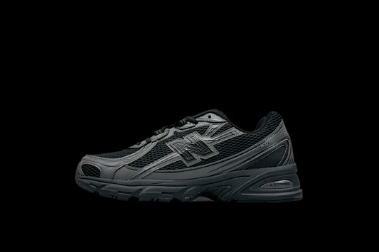 NB 740 black