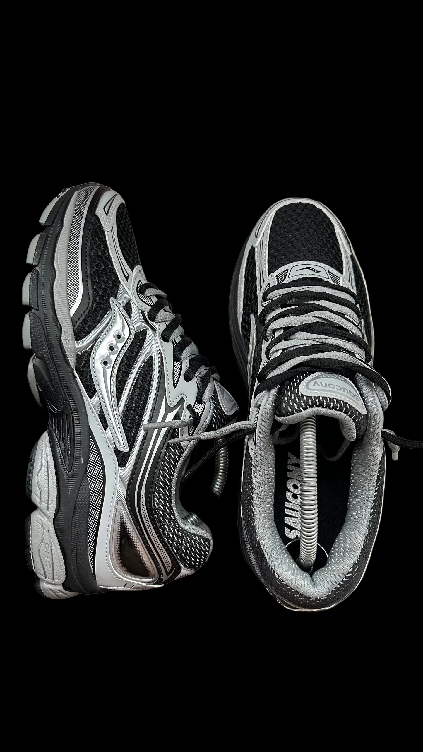 double laced Omni 9 black silver